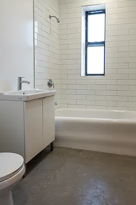 Rented by Easy Street Properties | media 18