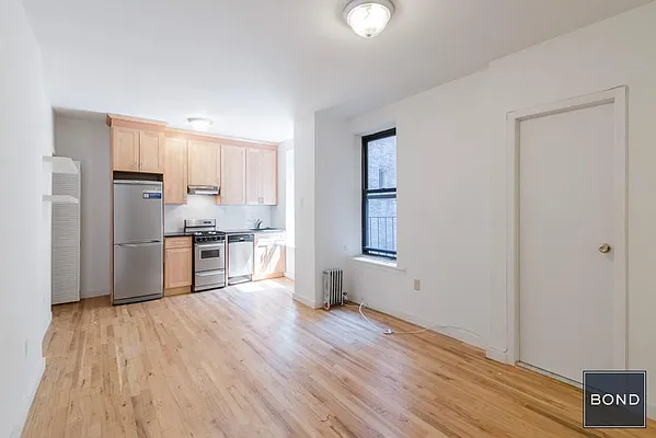 Rented by Bond New York | media 1