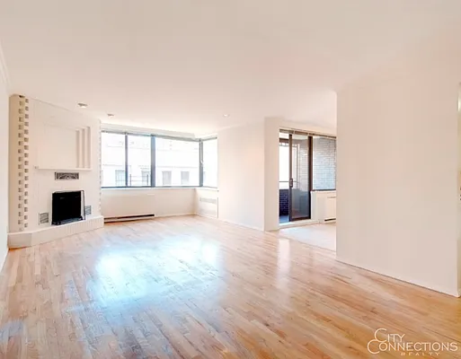 Rented by City Connections Realty | media 7