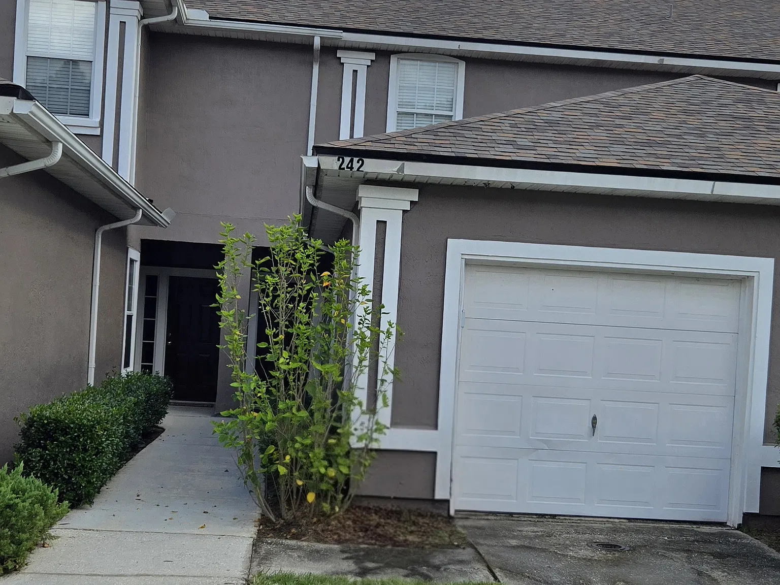 2 bed, 2.5 bath, 1222 sqft, $1,575 — Photo 1