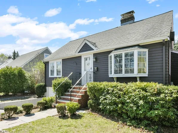15 Marrigan St, Arlington, MA 02474