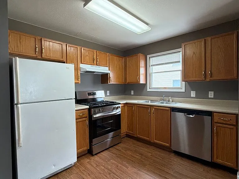 218 Stonewall Ct — Photo 18