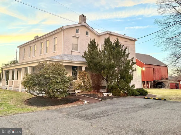 2933 E High St APT A, Pottstown, PA 19464