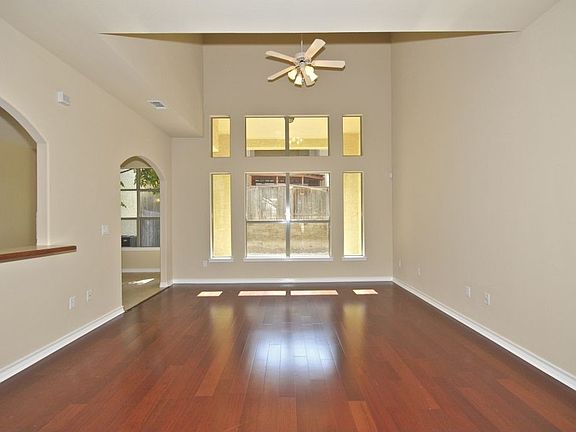 3rd image of 22214 Park Summit Cv