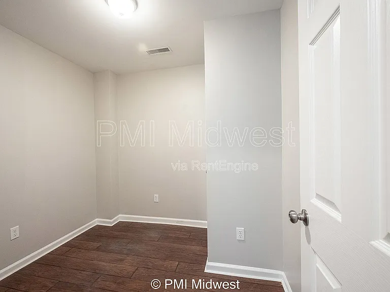 1439 S East St — Photo 11