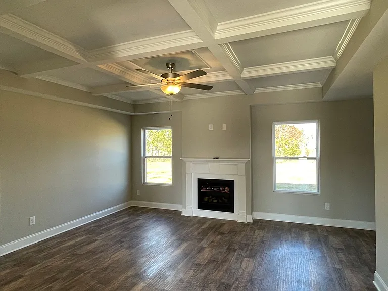 2255 Viking Ct — Photo 4