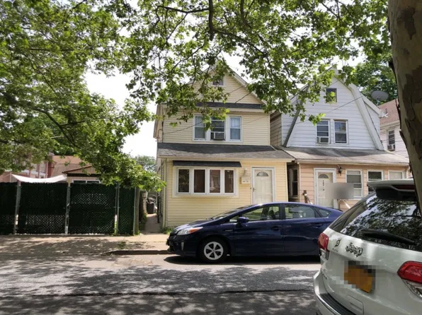 16232 75th Ave, Fresh Meadows, NY 11366