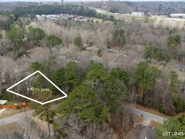 4718 Woodvale Dr, Tuscaloosa, AL 35405