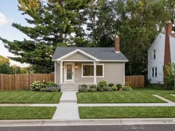 16517 Chatham St, Detroit, MI 48219