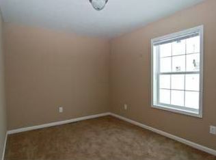 1612 Loveland Ct, Valparaiso, IN 46385