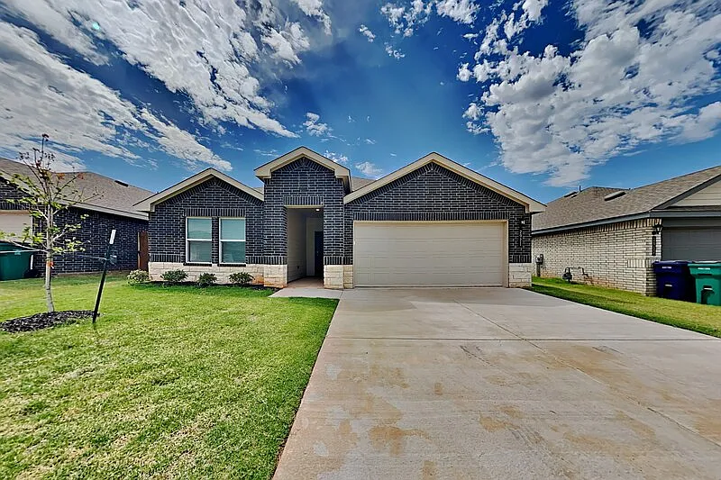4 bed, 2.0 bath, 1614 sqft, $1,750 — Photo 1