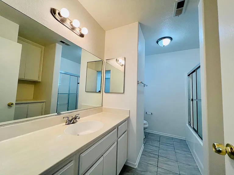 13613 Ashmont Rd — Photo 18