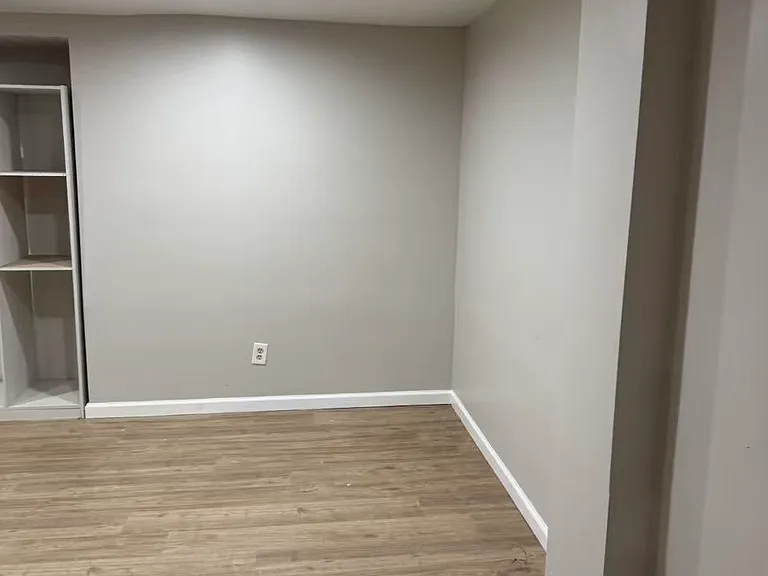 7469 Fitzroy Ct — Photo 26