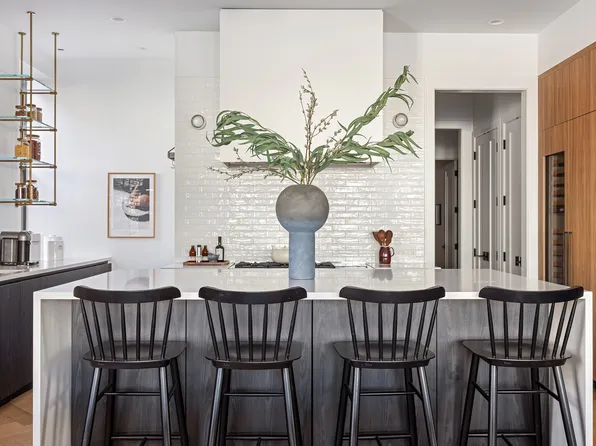 48 East 13th Street image 4 of 13