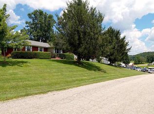 1056 Damron Br, Grayson, KY 41143