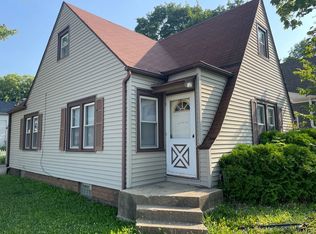 525 W Park Ave, Aurora, IL 60506