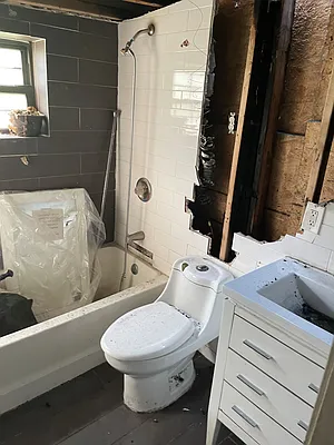 Sold by Invictus Property Advisors LLC | media 6