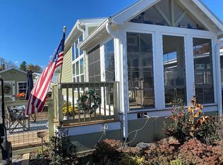 18 Strolling Easy Ln, Flat Rock, NC 28731