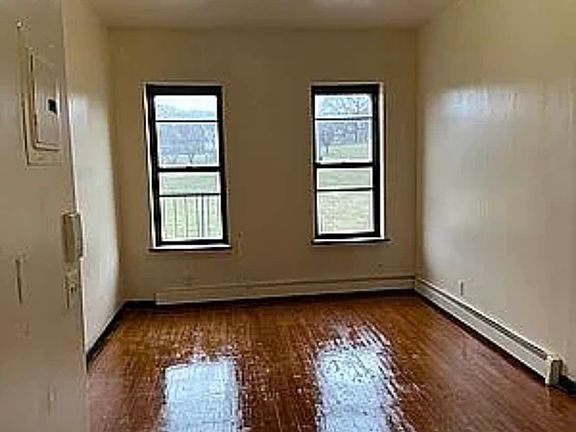 2nd image of 4202 5th Ave #12