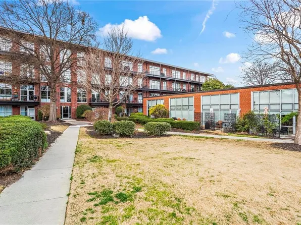 5200 Peachtree Rd APT 3403, Chamblee, GA 30341