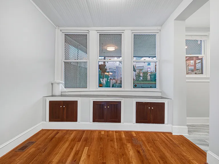 1226 Rhode Island Ave NE — Photo 11