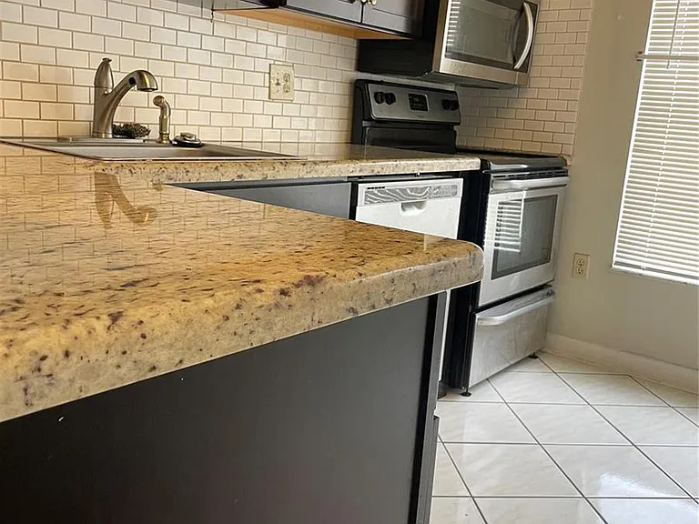 4158 Inverrary Dr #111 — Photo 32