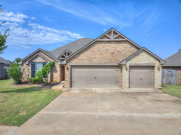 4901 Champlain Pl, Edmond, OK 73025