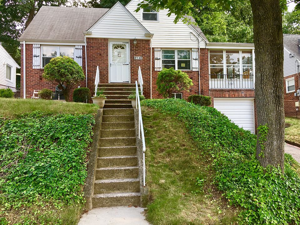 1st image of 37-02 Hale Pl