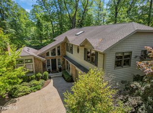 7 Seagull Ln, Lincroft, NJ