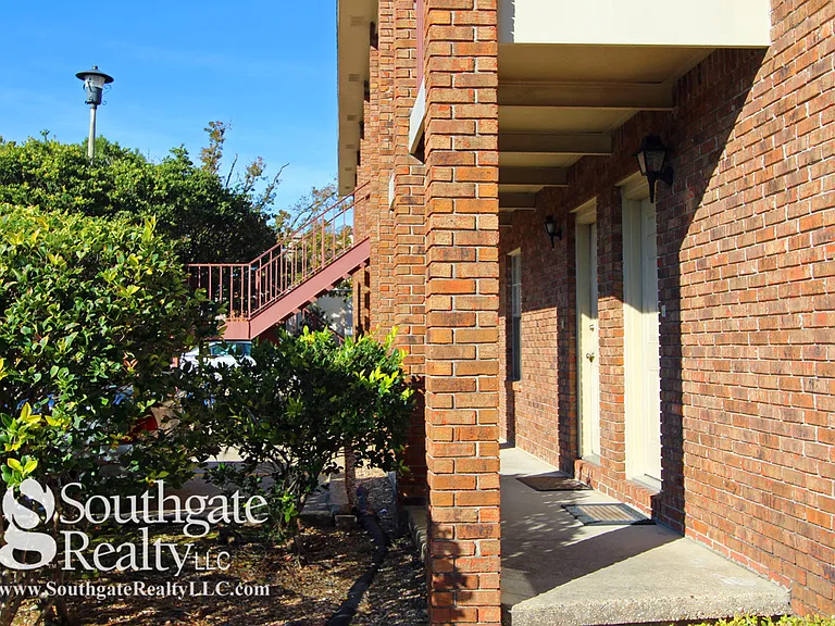 113 N 33rd Ave #D13 — Photo 37