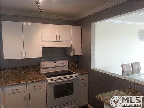 2nd image of 225 Bonnie Blvd APT 313