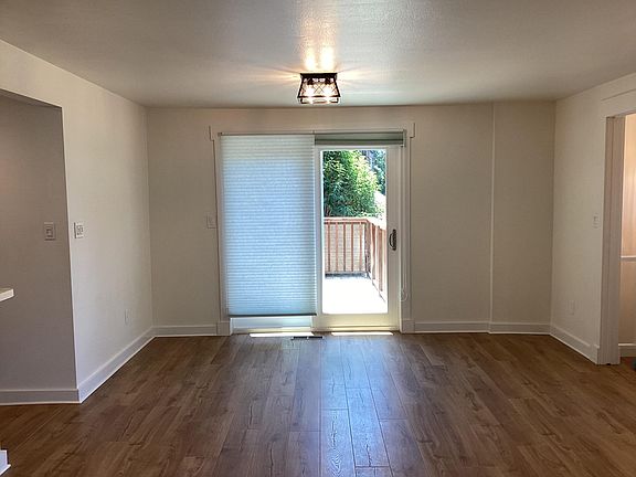 3rd image of 50 Sunnyside Ave