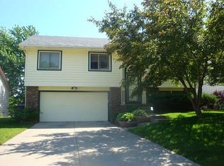 2105 E Maish Ave, Des Moines, IA 50320