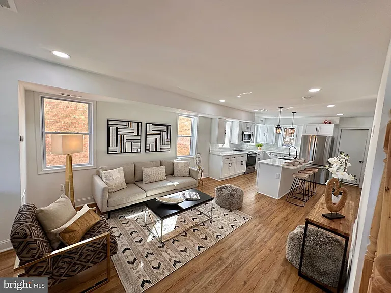 4709 Clay St NE — Photo 18
