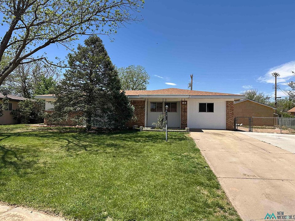 1st image of 602 Willow Dr