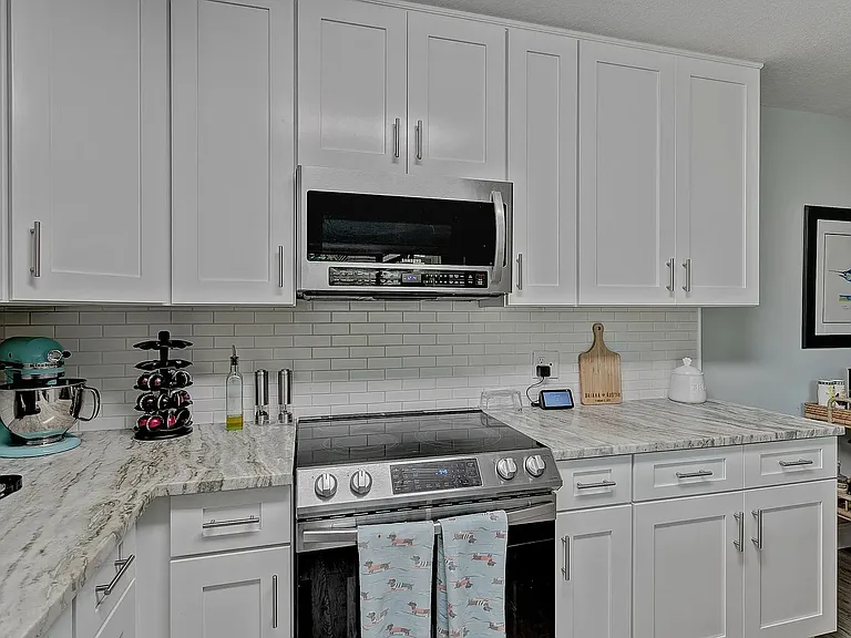 1120 11th Ln — Photo 7