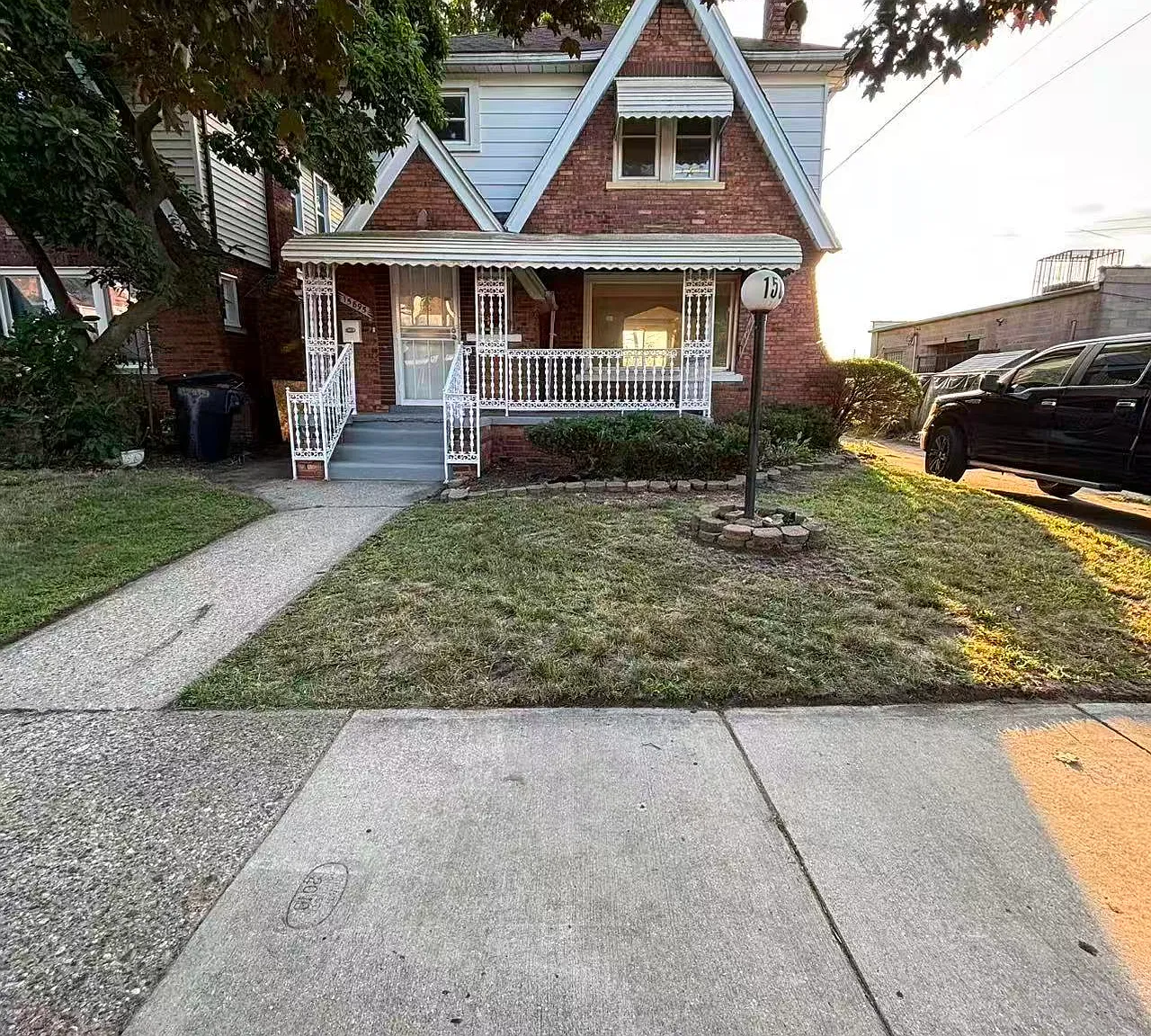 3 bed, 1405 sqft, $1,400 — Photo 2