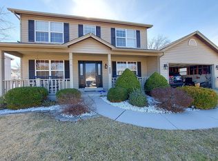935 Lands End Cir, Saint Charles, MO