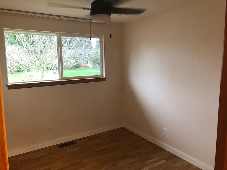 1301 Pierce Pl NE — Photo 6