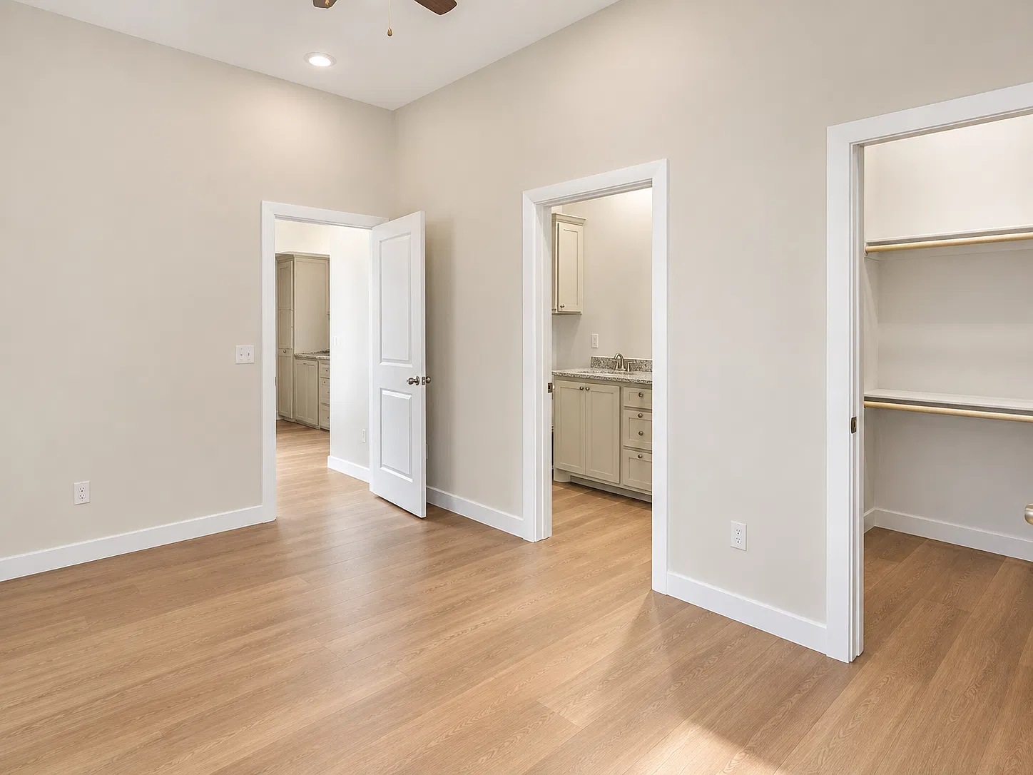 3 bed, 1150 sqft, $1,350 — Photo 4