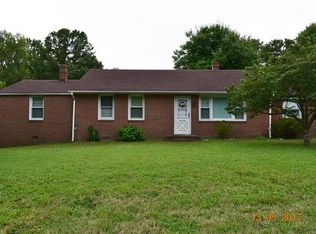 7118 Duncan Rd, North Dinwiddie, VA 23803