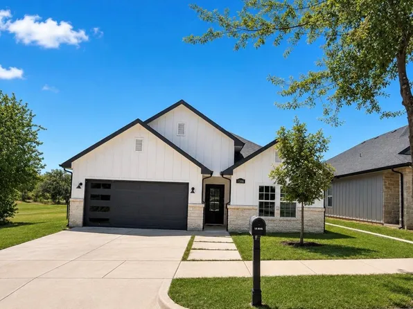 1516 E Humbolt St, Fort Worth, TX 76104