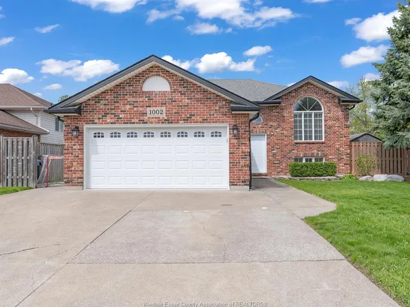 1002 King Richard Ct, Lakeshore, ON N8L 0T8