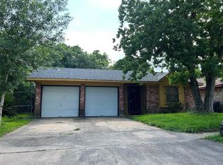 11734 Bay Cedar Dr, Houston, TX 77048