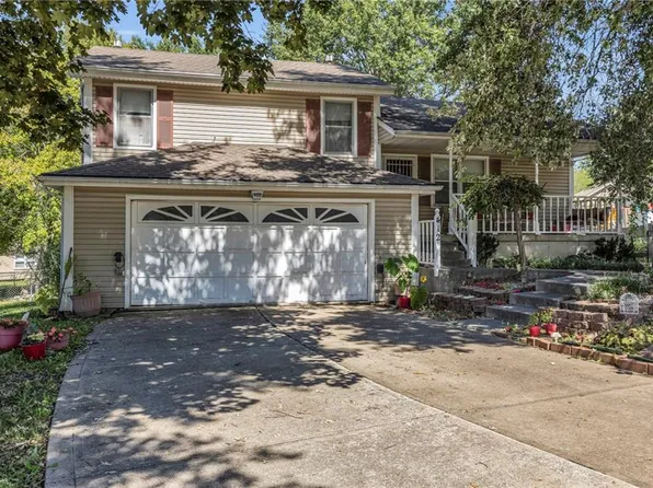 412 Autumn Ct, Belton, MO 64012