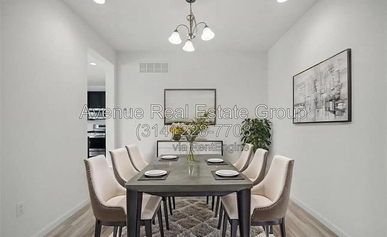 4 bed, 2.5 bath, 2544 sqft, $2,975 — Photo 3
