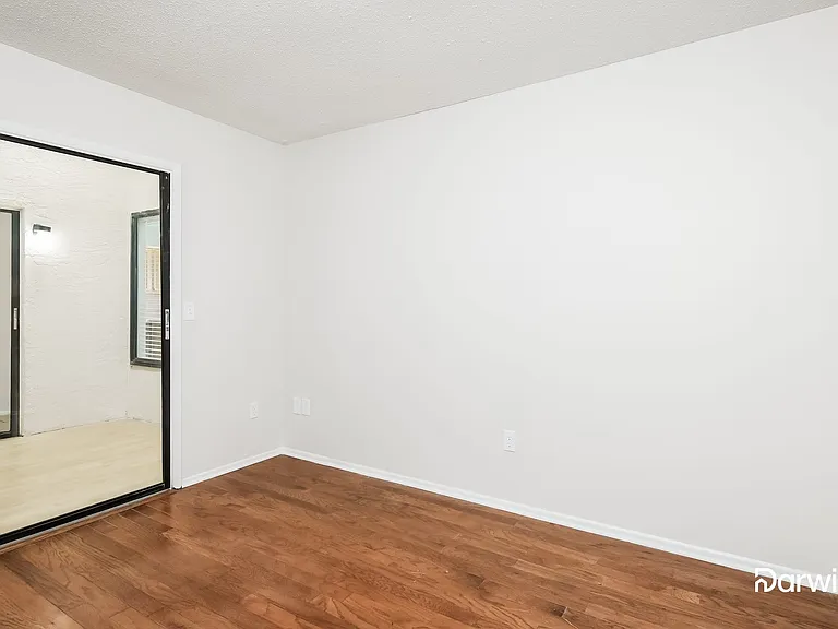 621 Torrey Oaks Ct — Photo 13
