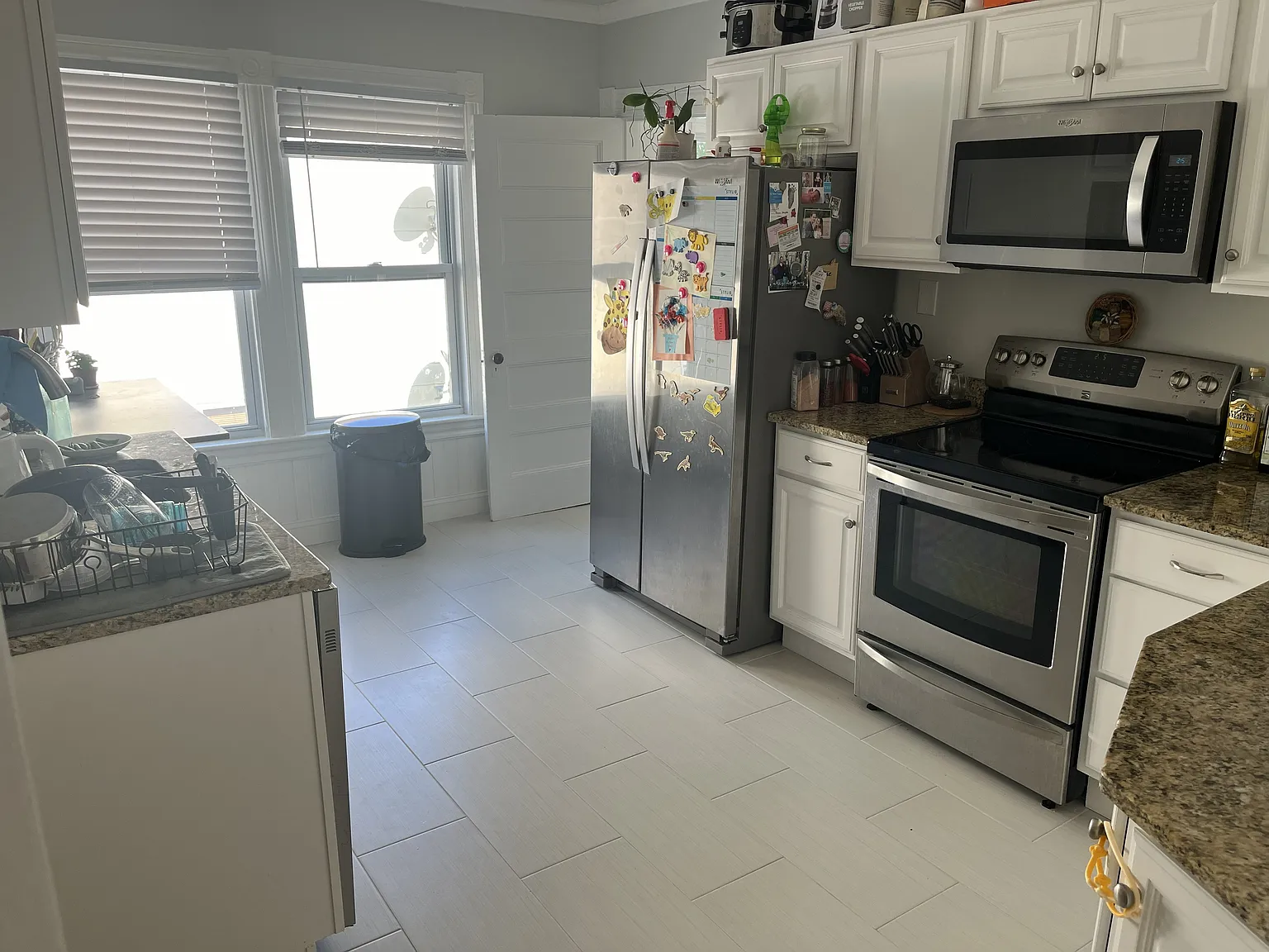 3 bed, 1300 sqft, $3,600 — Photo 4