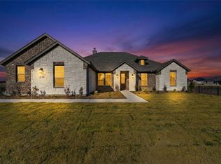 138 Snowy Owl Trl, Rhome, TX 76078