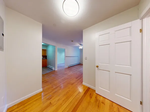 420 42nd Street image 3 of 22